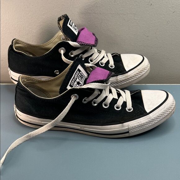 Converse Black Sneakers with Purple Tongue W8 - Picture 2 of 7